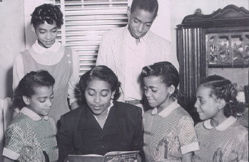 Jewel, Richard, Lillian, Mother, Barbara and Betty, early 1950s